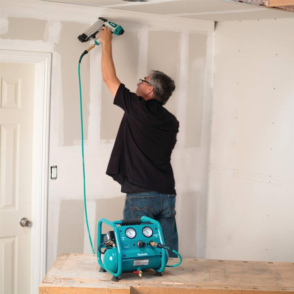 Makita AC001