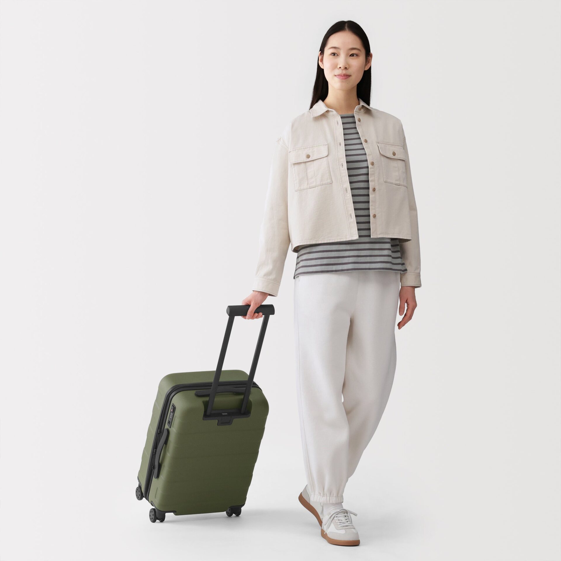 MUJI hard shell suitcase 36L, alternate view