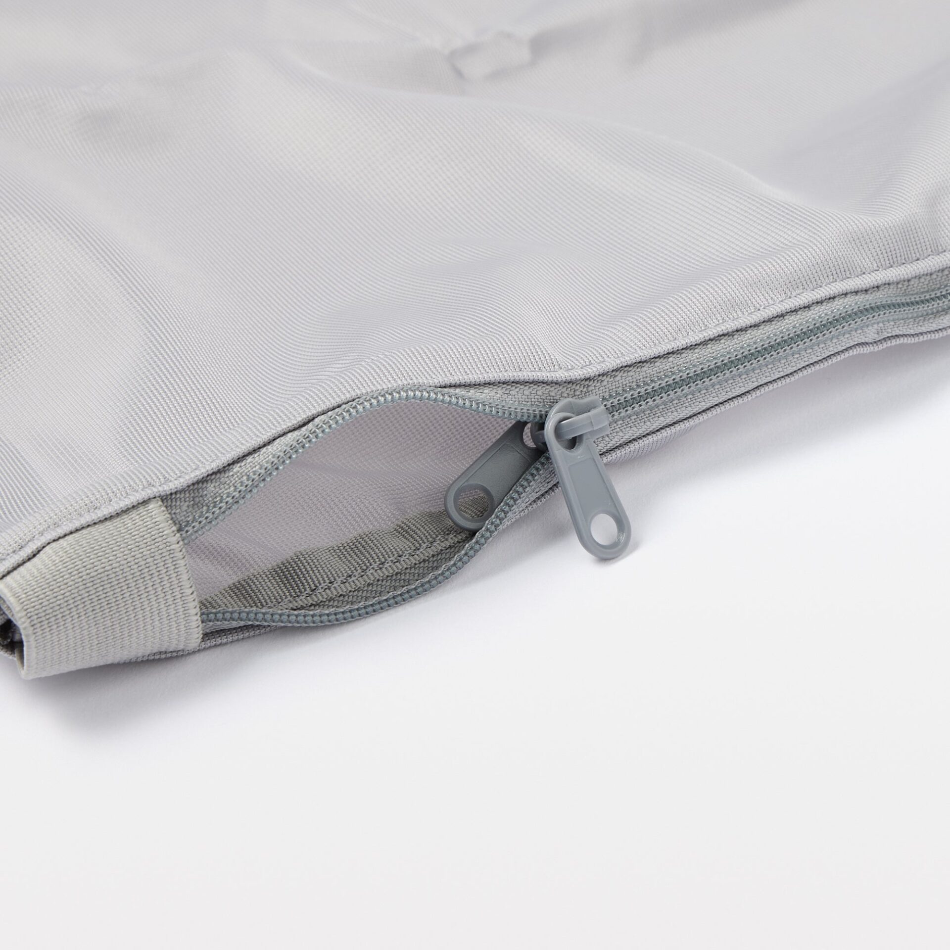 MUJI reversible laundry net, alternate view