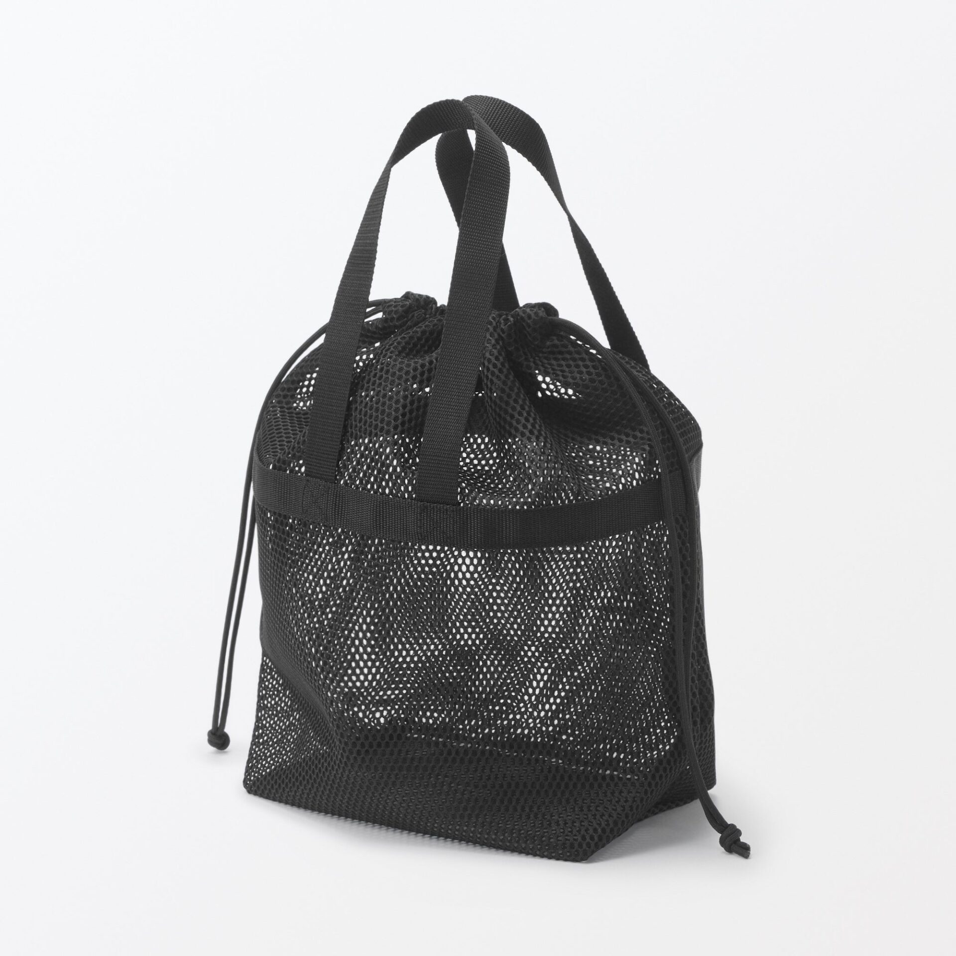 MUJI gusset mesh drawstring bag with handle, alternate view